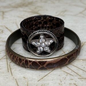 Set of Two Leather Bracelets with Star and Giraffe Print Design Western Texas